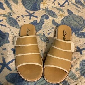 Clarks Women's Beige and White Slide Sandals
